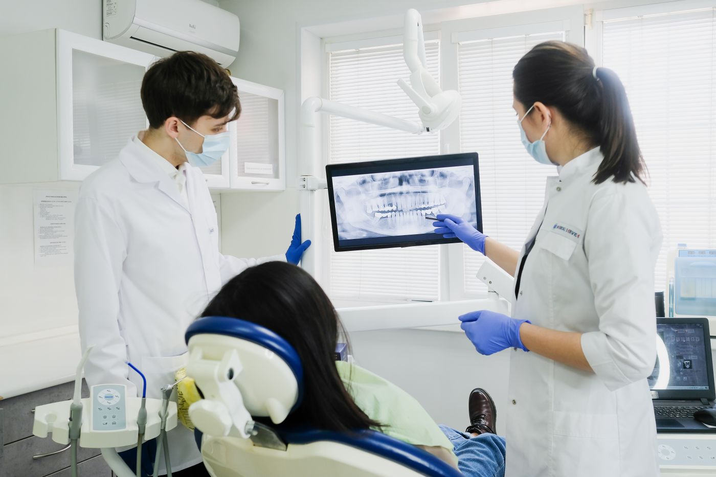 Dijital diş hekimliği donanımlarının bulunduğu klinik